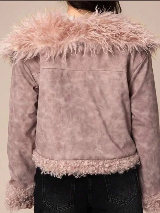 Cropped Pink marble faux leather jacket with faux fur trim - Picture 4 of 5